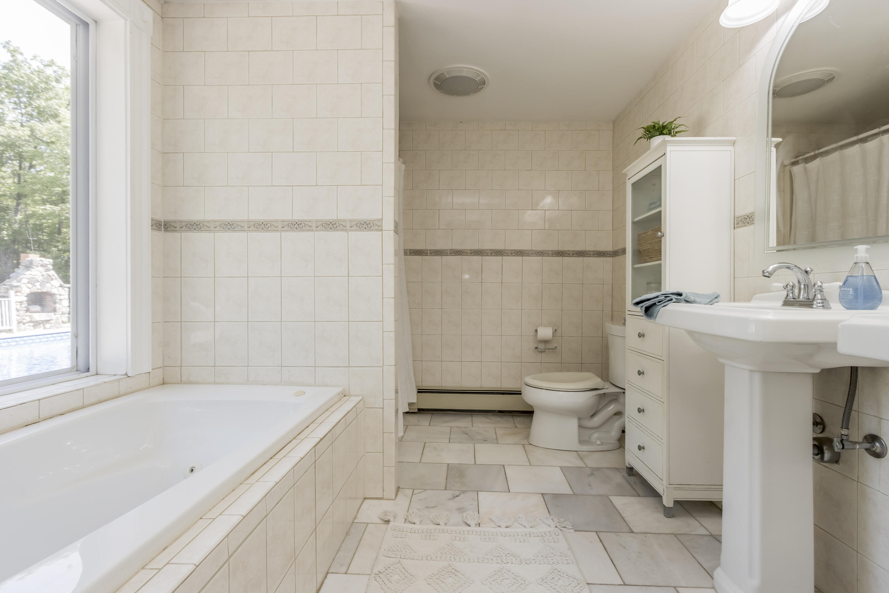 33 Rabbit Road Durham ME 04222