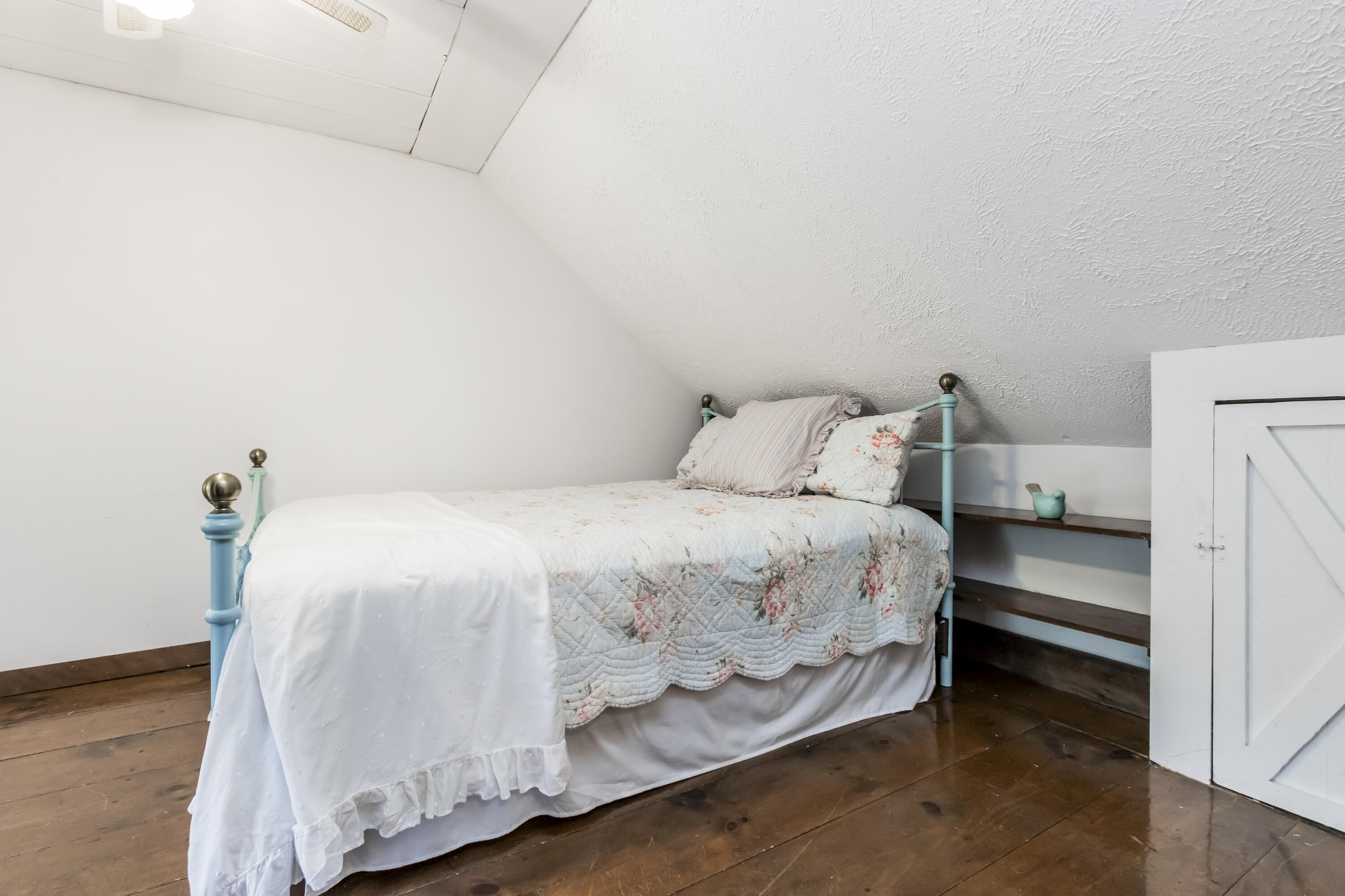 33 Rabbit Road Durham ME 04222