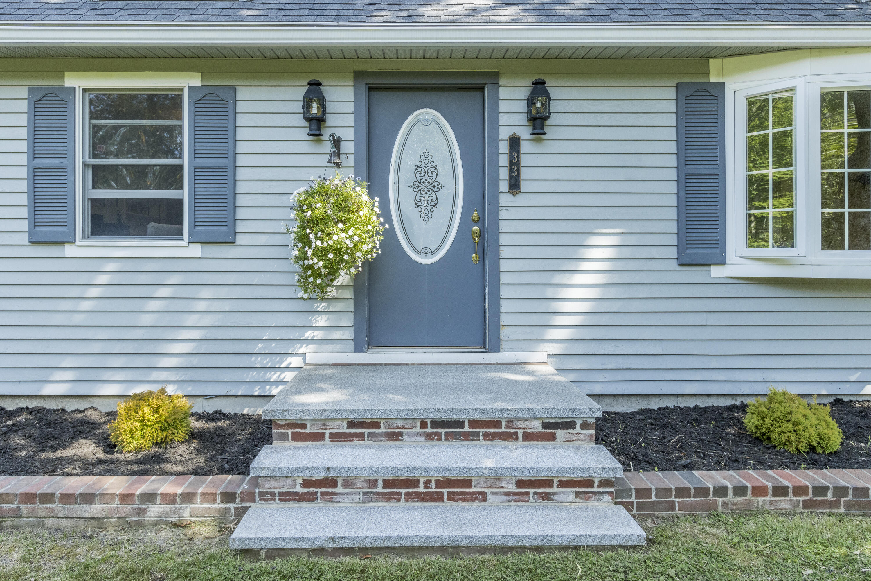 33 Rabbit Road Durham ME 04222