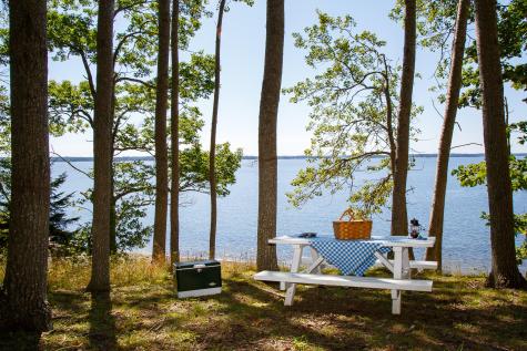 286 Atlantic Highway Northport ME 04849