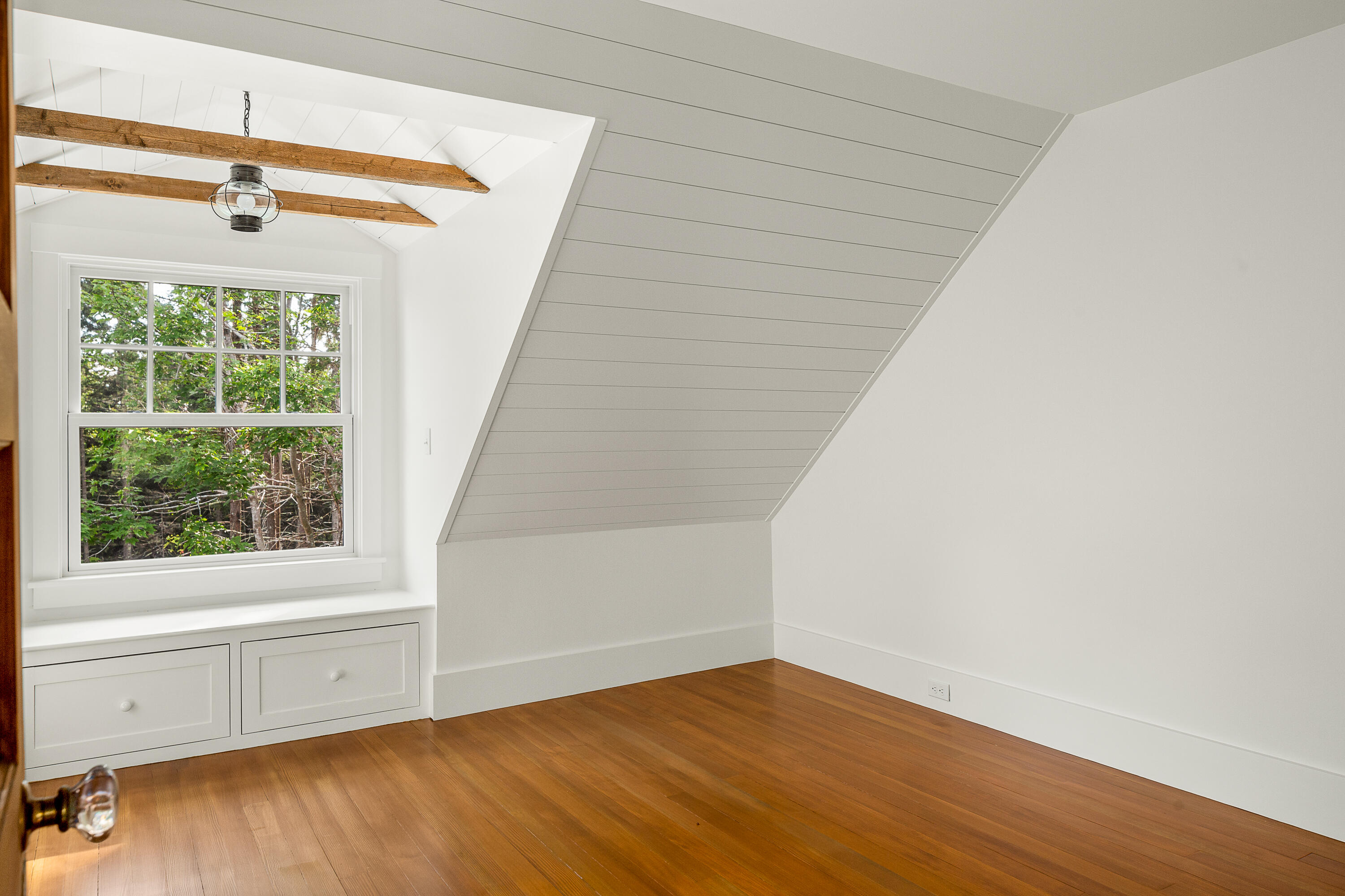 286 Atlantic Highway Northport ME 04849