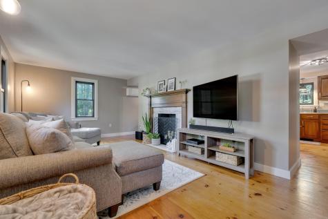 10 Pine Mountain Road York ME 03902