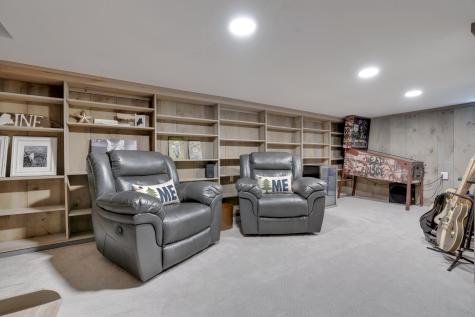 10 Pine Mountain Road York ME 03902