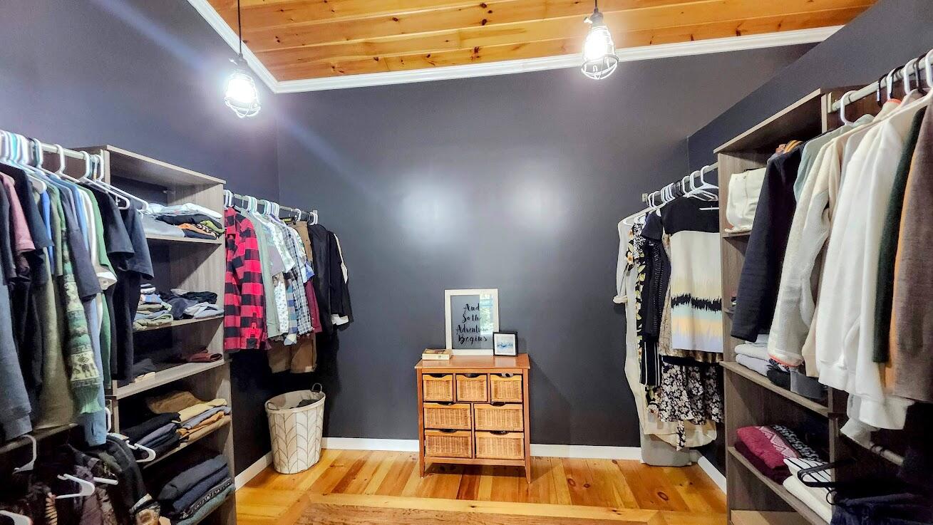 28 Taylor Road Greenbush ME 04418