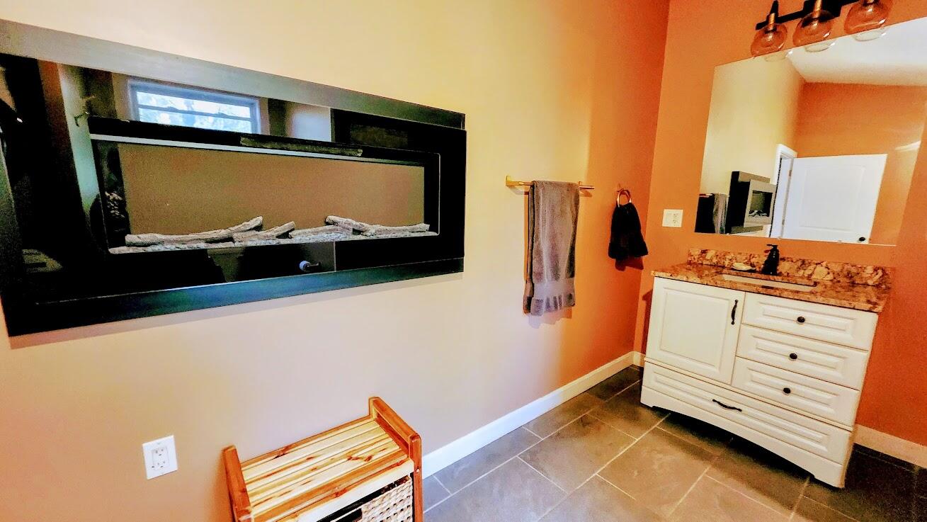 28 Taylor Road Greenbush ME 04418