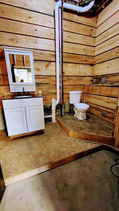 28 Taylor Road Greenbush ME 04418