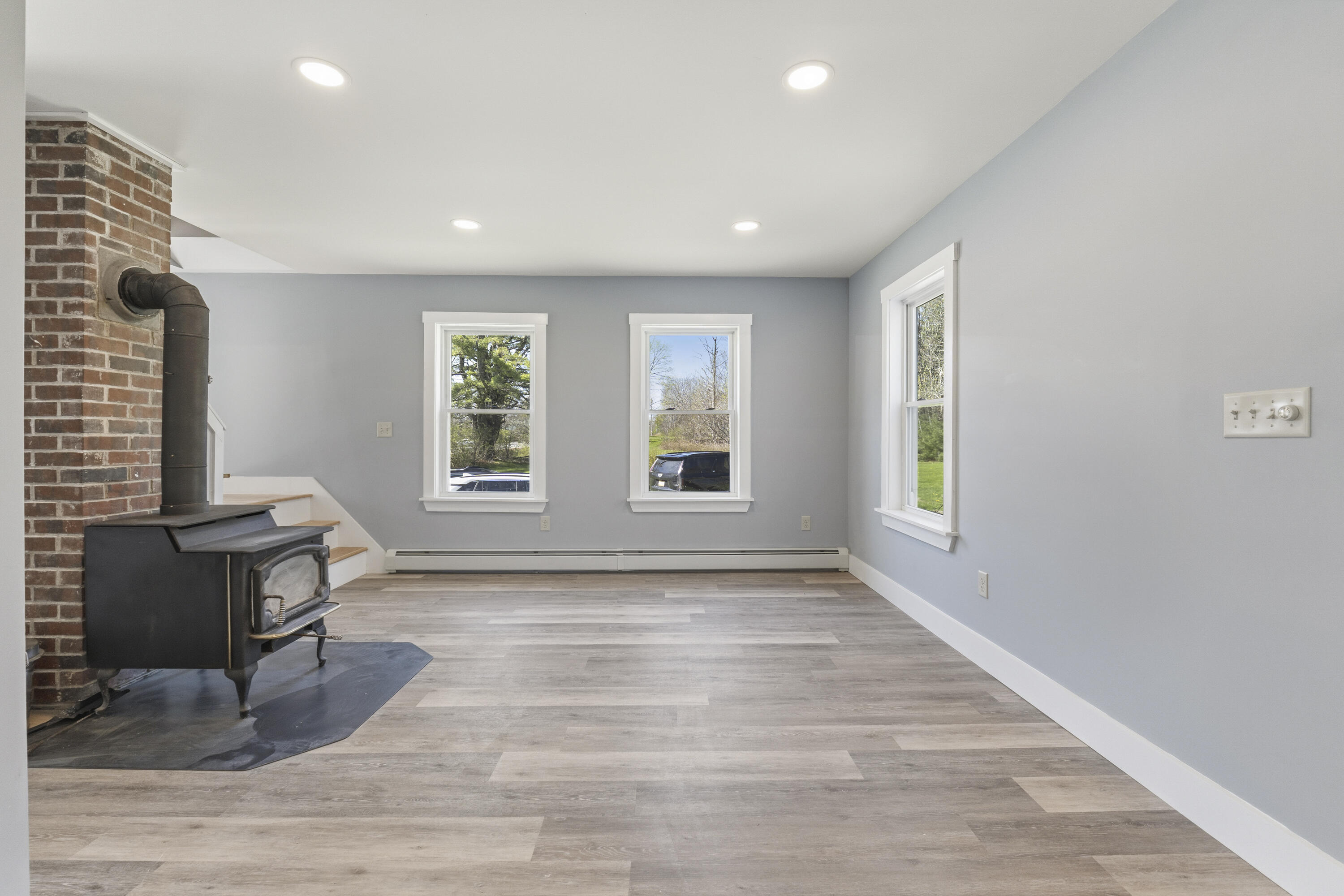 222 River Road Richmond ME 04357