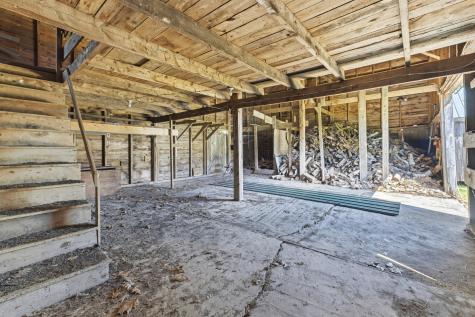 222 River Road Richmond ME 04357