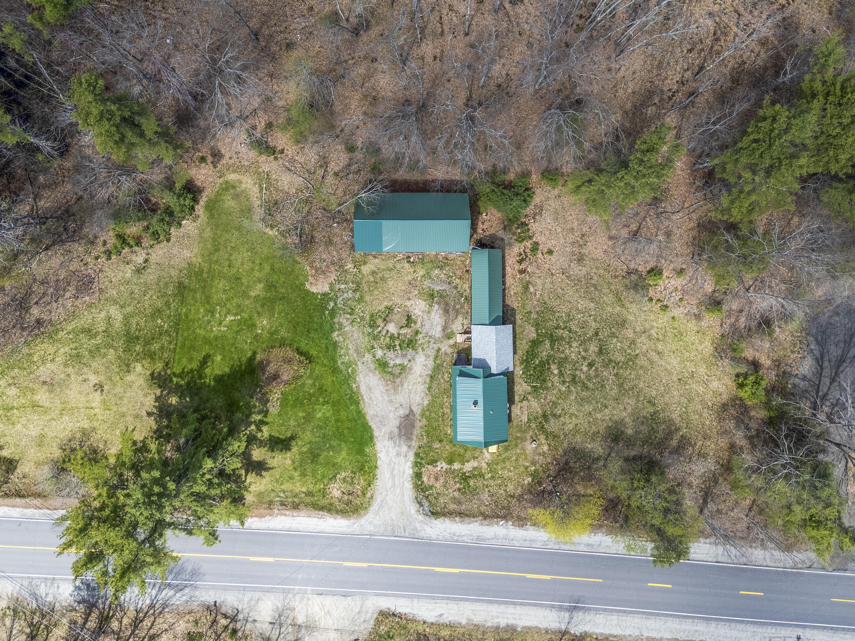 222 River Road Richmond ME 04357