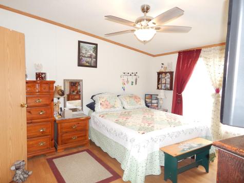 14 Sycamore Drive Norway ME 04268