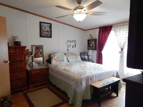 14 Sycamore Drive Norway ME 04268