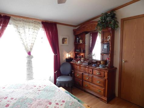 14 Sycamore Drive Norway ME 04268