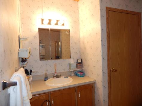 14 Sycamore Drive Norway ME 04268