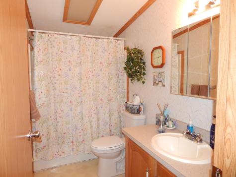 14 Sycamore Drive Norway ME 04268