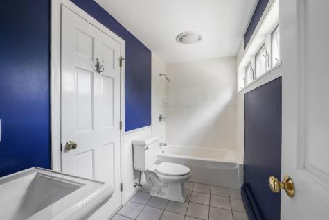 11 Chase Hill Road Kennebunk ME 04043
