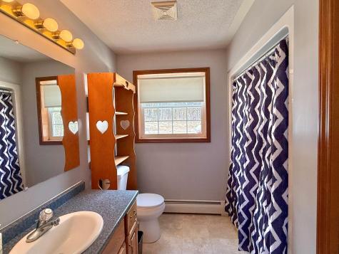 17 Mountain Road Oxbow ME 04764