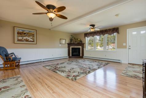 332 Sanford Road Wells ME 04090