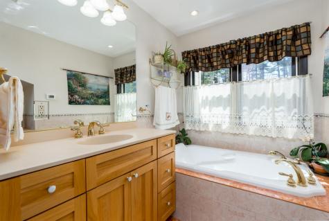 332 Sanford Road Wells ME 04090