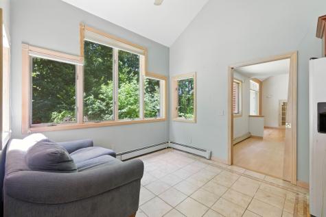 33 Hillview Lane Lewiston ME 04240