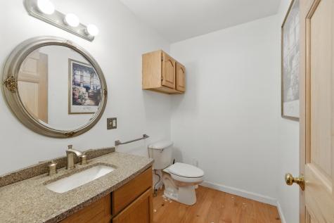 33 Hillview Lane Lewiston ME 04240