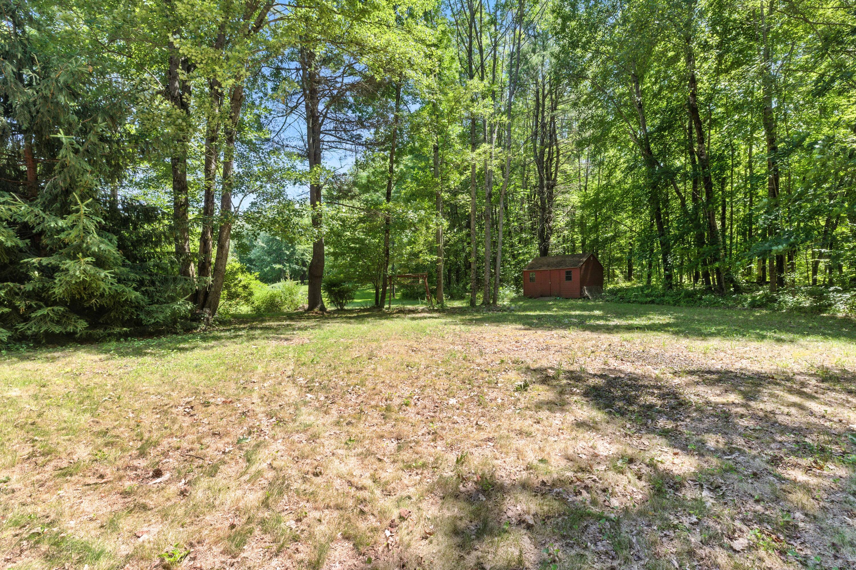 33 Hillview Lane Lewiston ME 04240