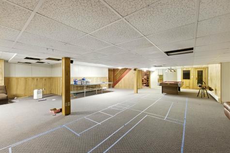 33 Hillview Lane Lewiston ME 04240