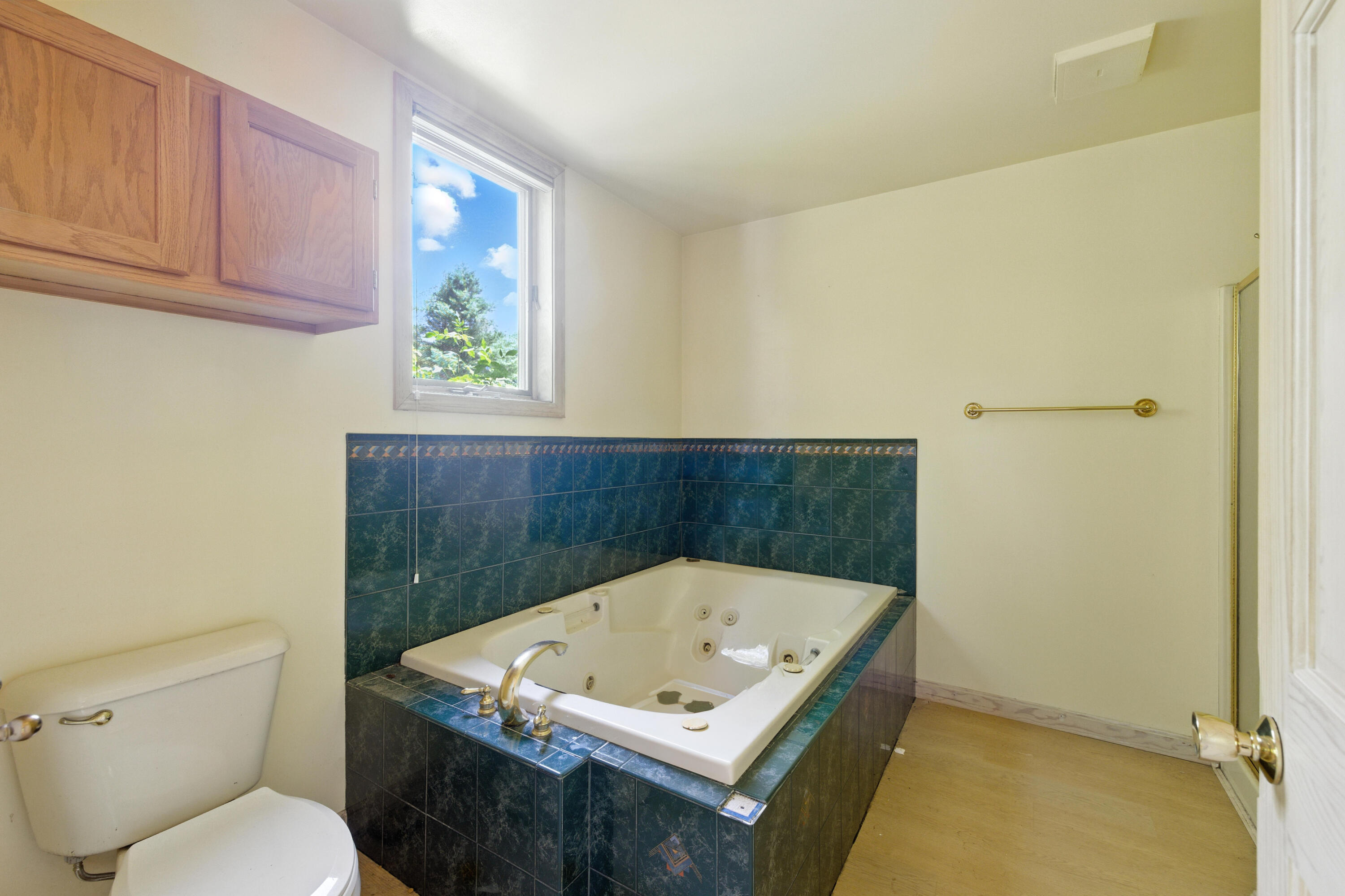 33 Hillview Lane Lewiston ME 04240