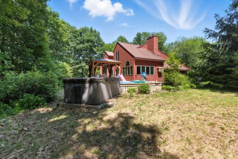 33 Hillview Lane Lewiston ME 04240