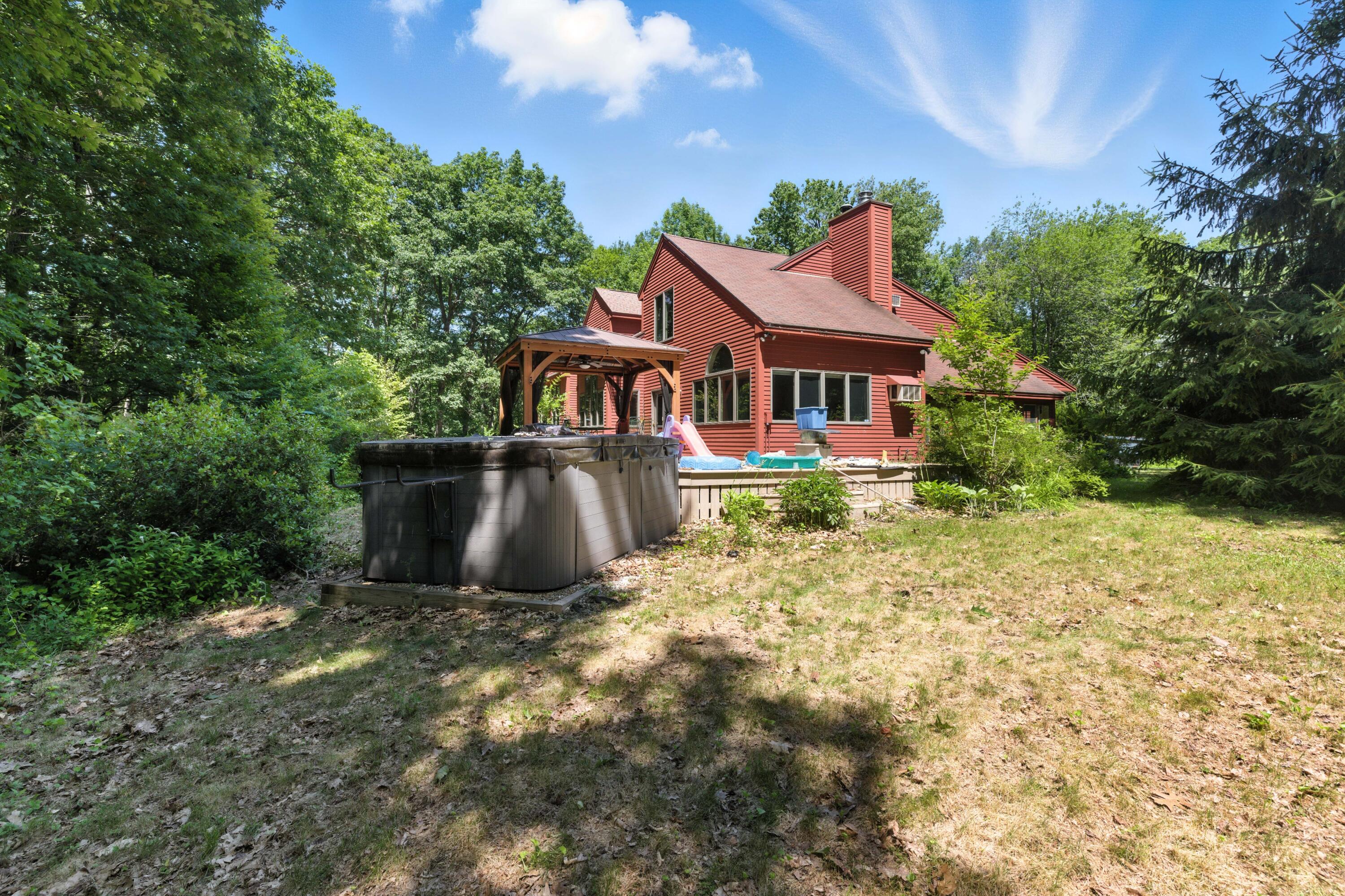 33 Hillview Lane Lewiston ME 04240