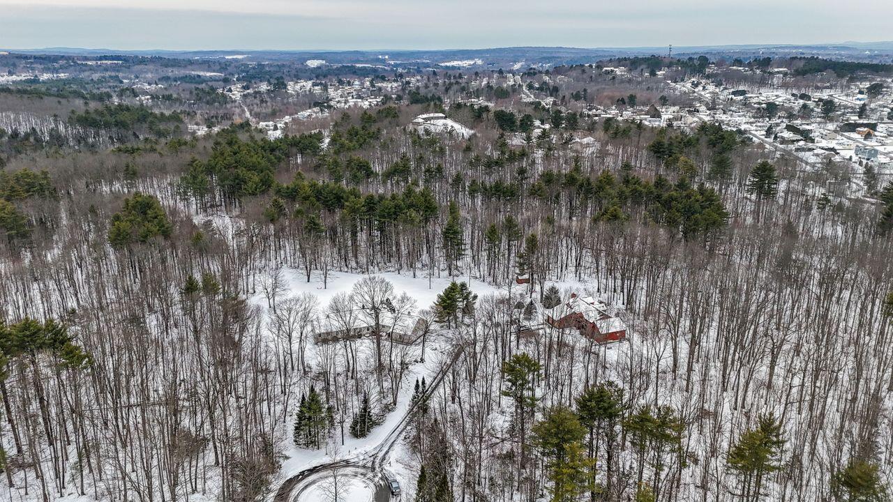 33 Hillview Lane Lewiston ME 04240