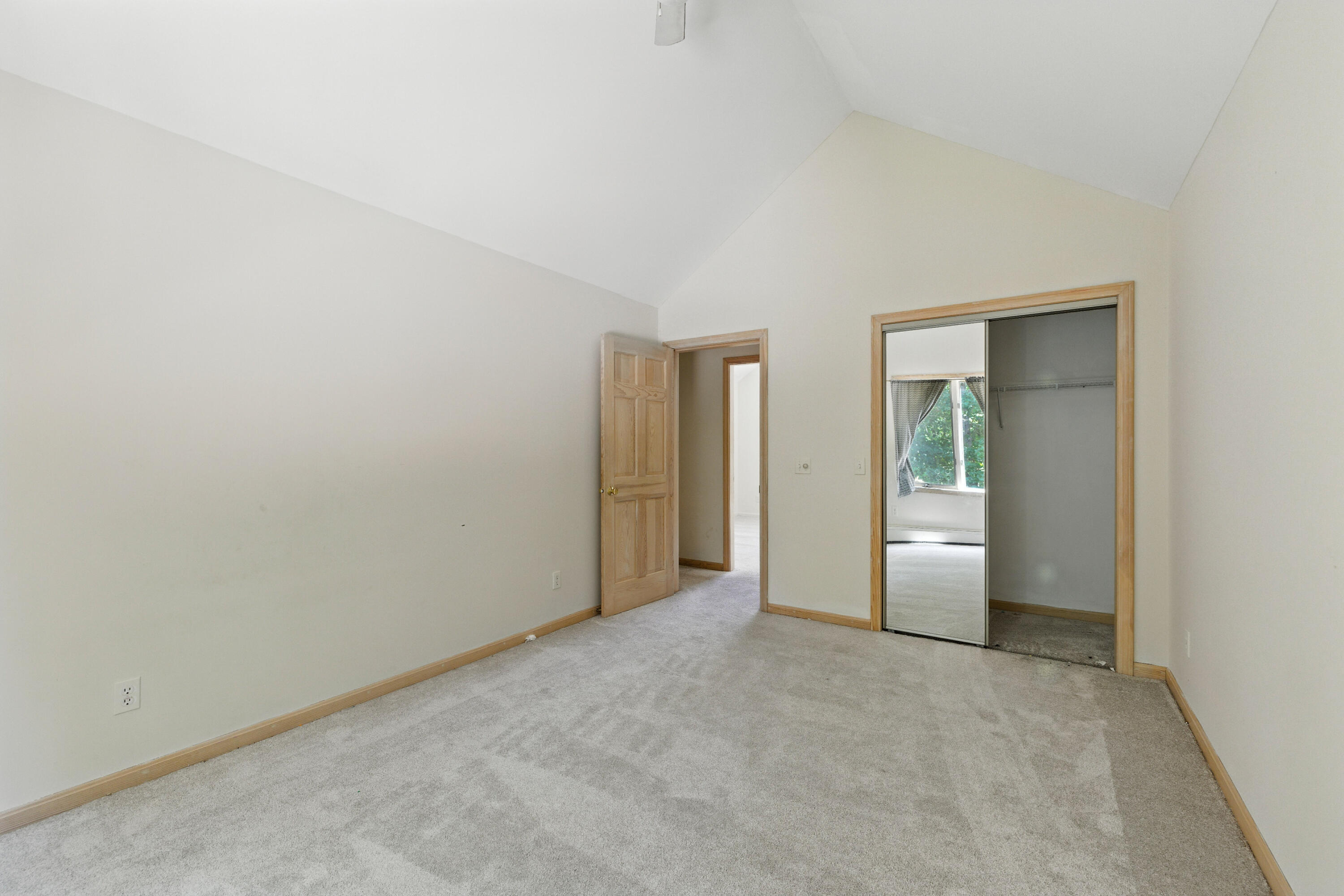 33 Hillview Lane Lewiston ME 04240