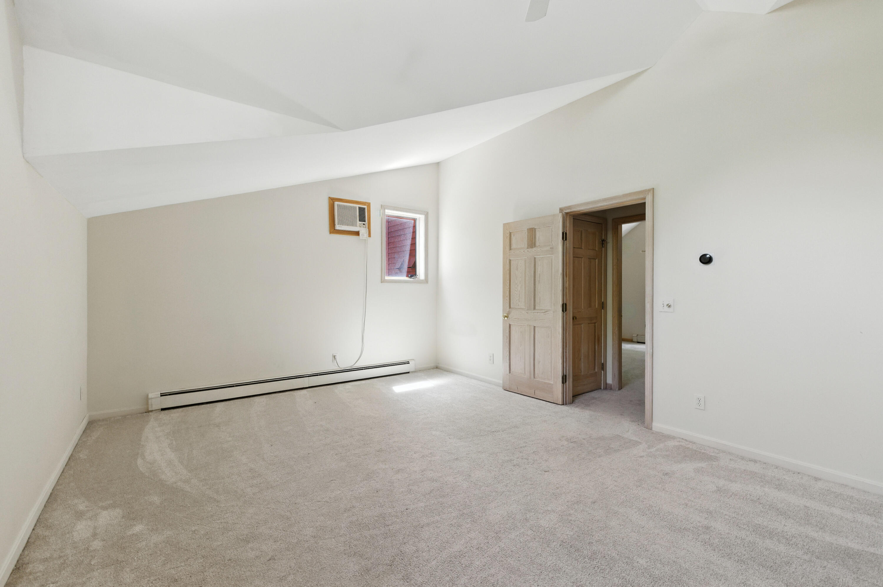 33 Hillview Lane Lewiston ME 04240