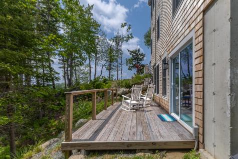 52 Boulder Cove Way Lamoine ME 04605