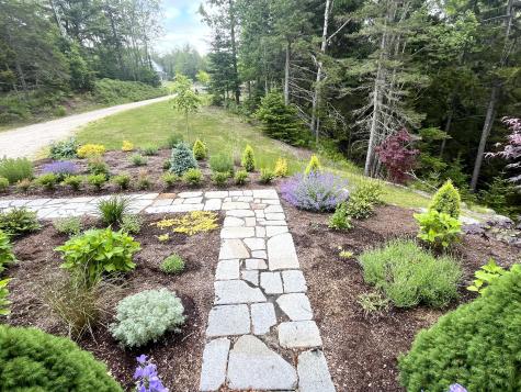 52 Boulder Cove Way Lamoine ME 04605