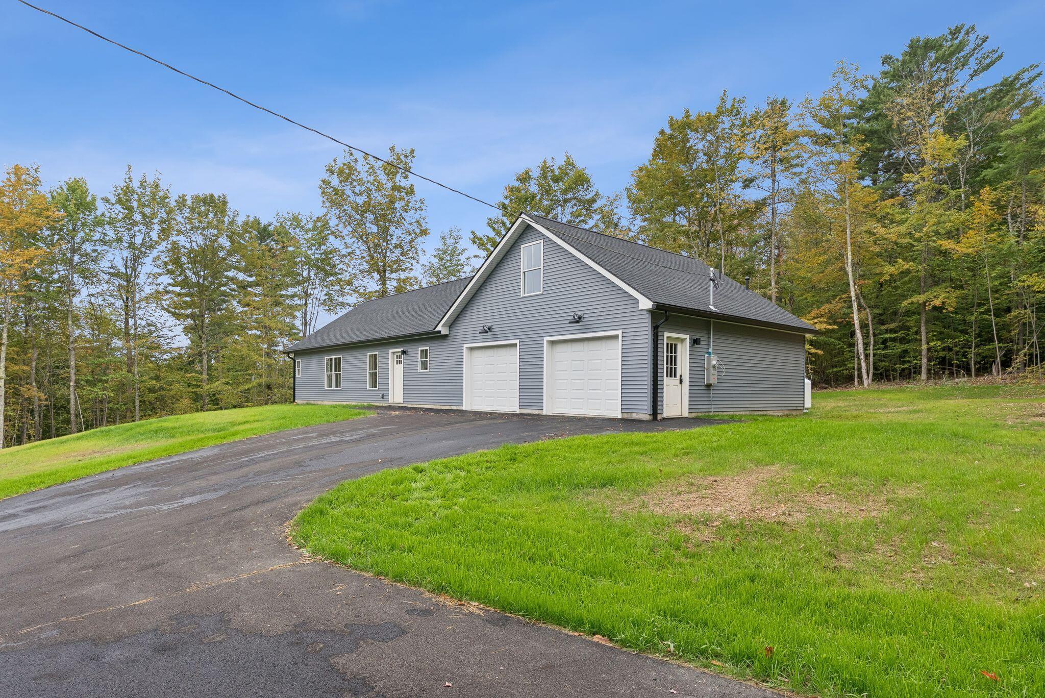 3 Lindsay Way Sidney ME 04330