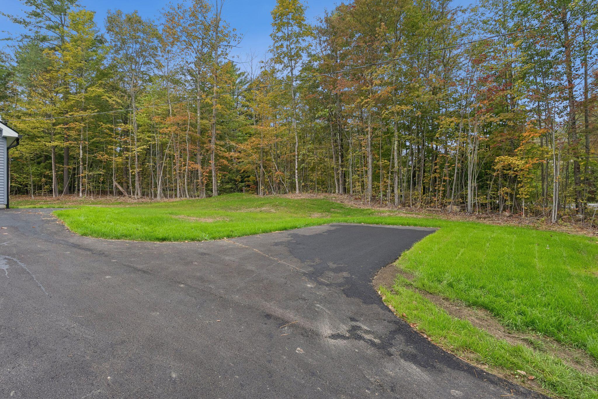 3 Lindsay Way Sidney ME 04330