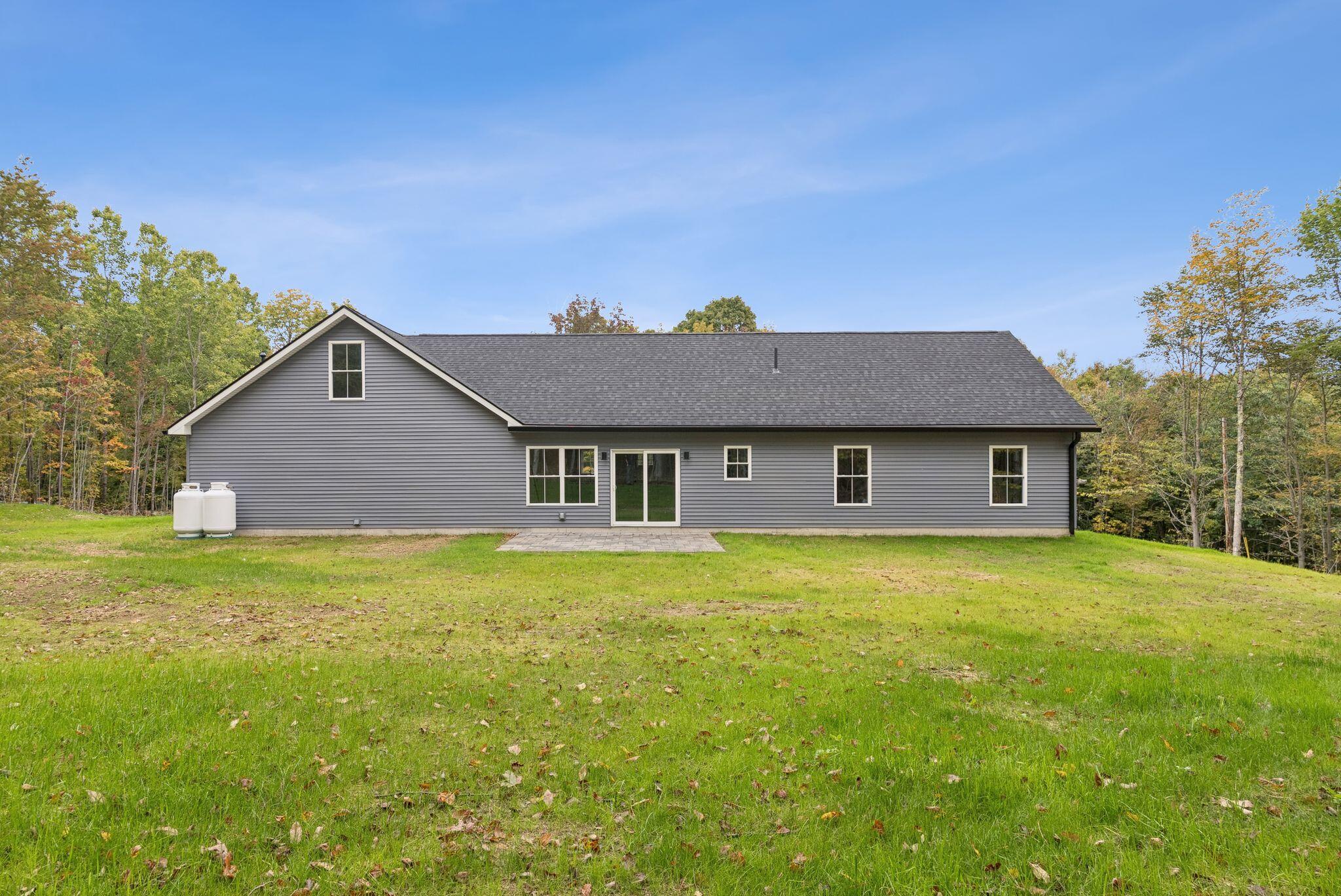 3 Lindsay Way Sidney ME 04330