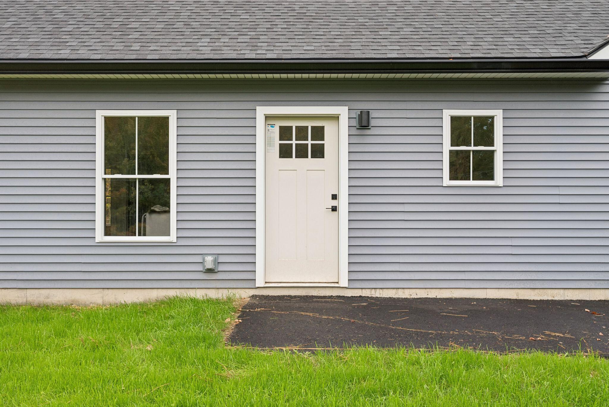 3 Lindsay Way Sidney ME 04330