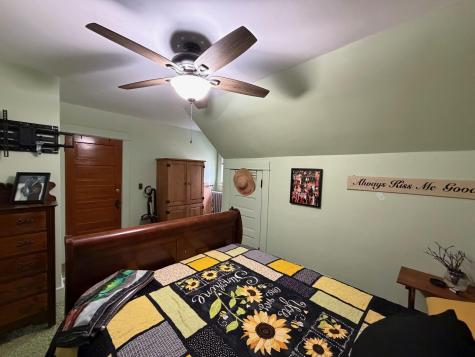 21 Bowdoin Street Houlton ME 04730