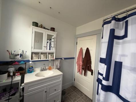 21 Bowdoin Street Houlton ME 04730