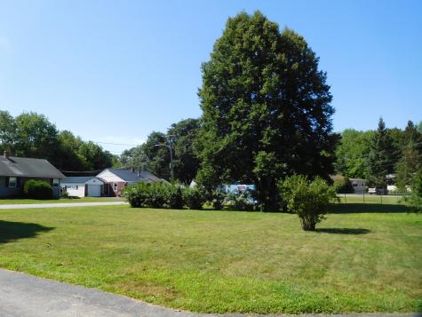 9 Hutchinson Street Lewiston ME 04240