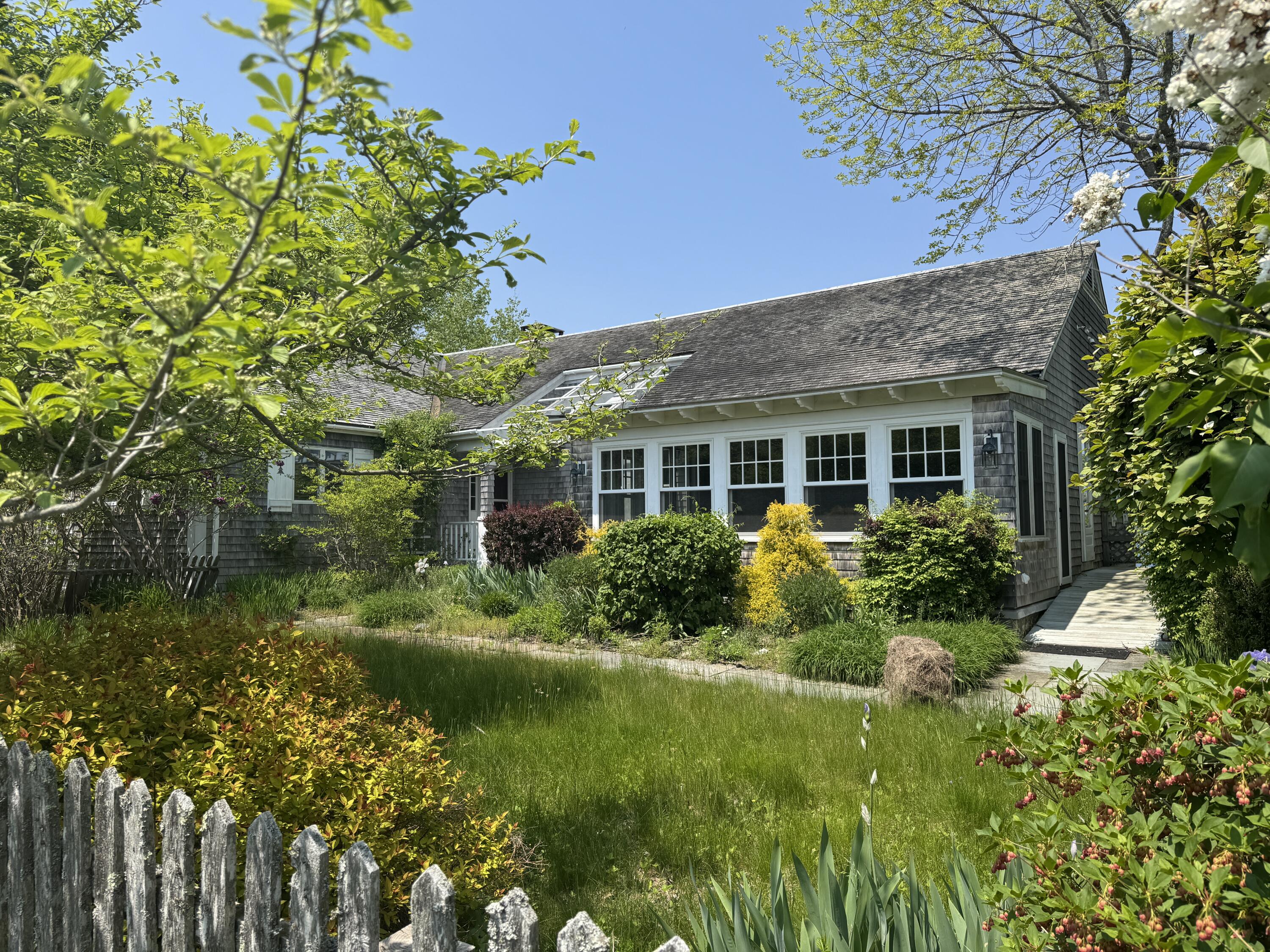 36 Wiegand Place Deer Isle ME 04650