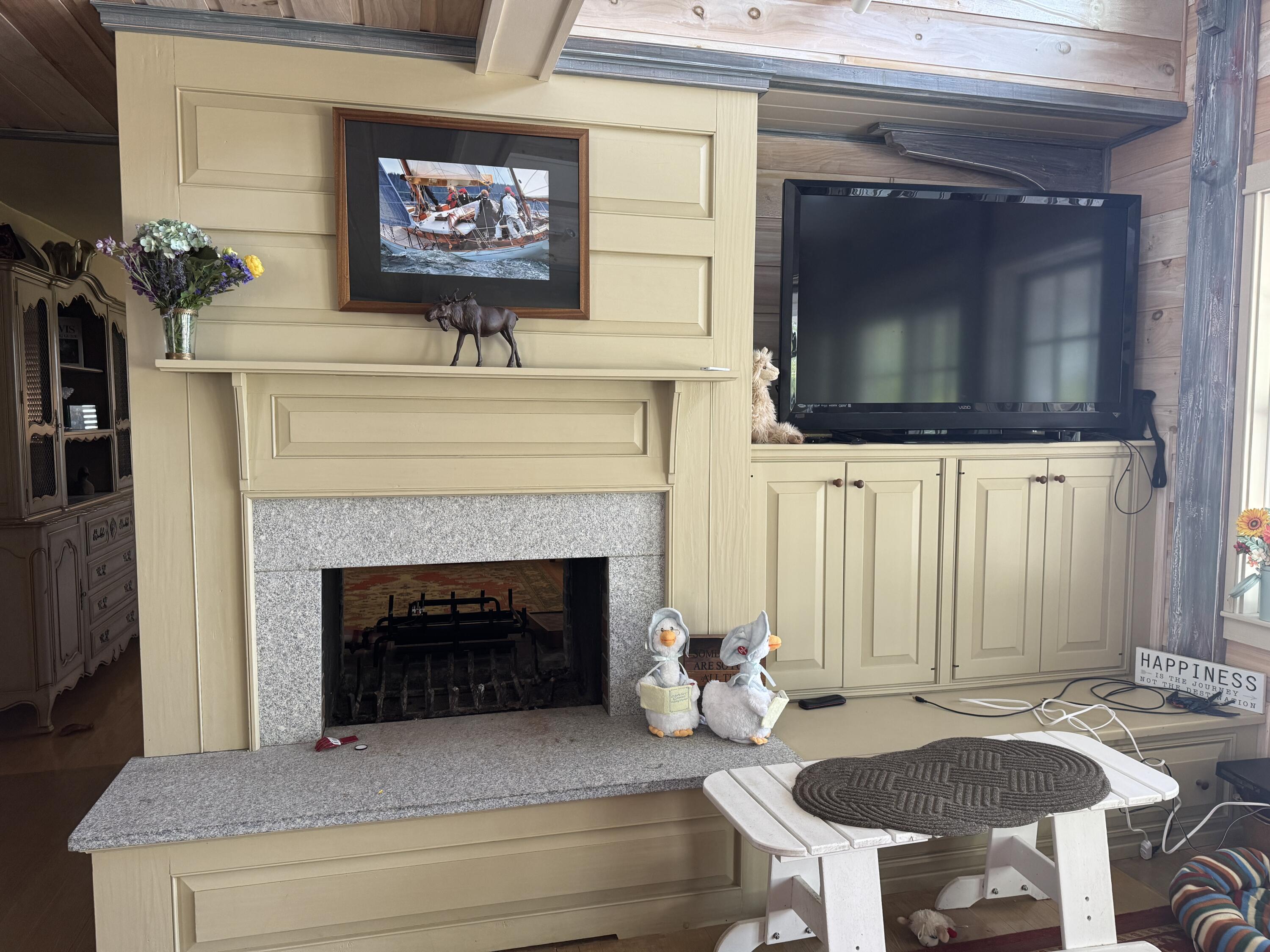 36 Wiegand Place Deer Isle ME 04650