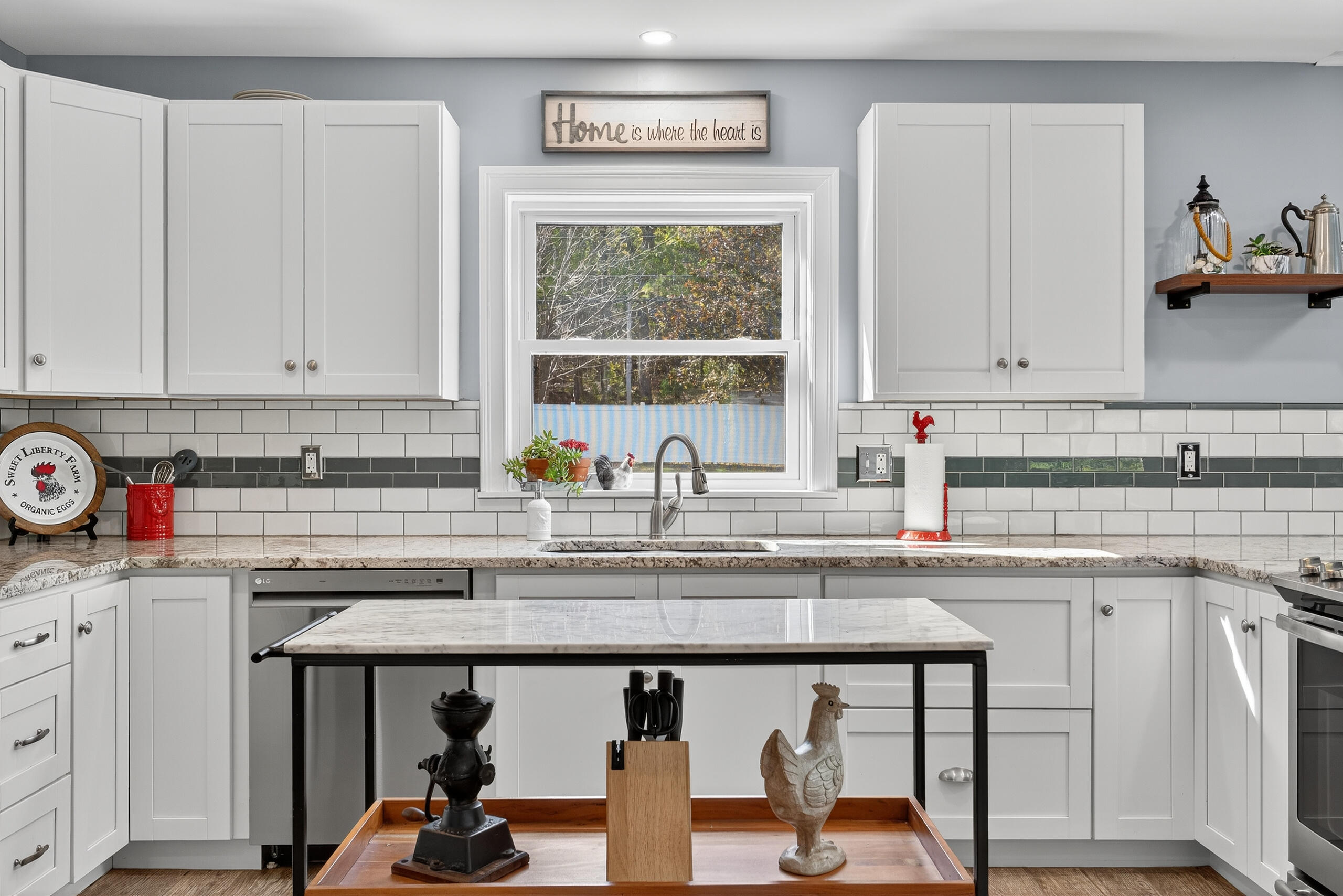 71 Mountain Road York ME 03902