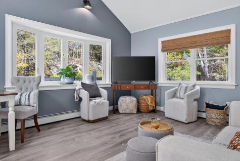 71 Mountain Road York ME 03902