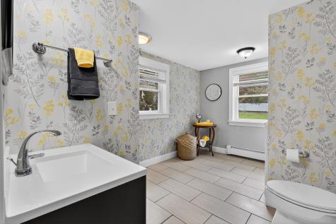 71 Mountain Road York ME 03902