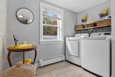 71 Mountain Road York ME 03902