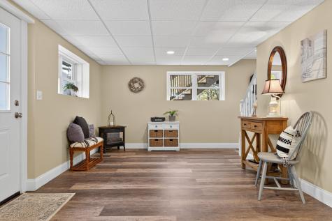 71 Mountain Road York ME 03902