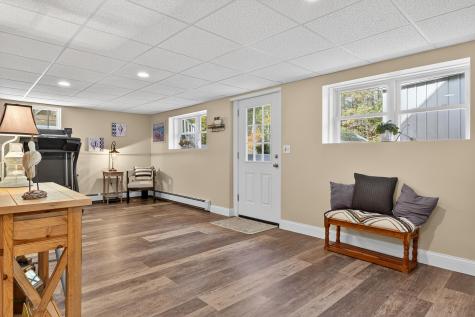 71 Mountain Road York ME 03902