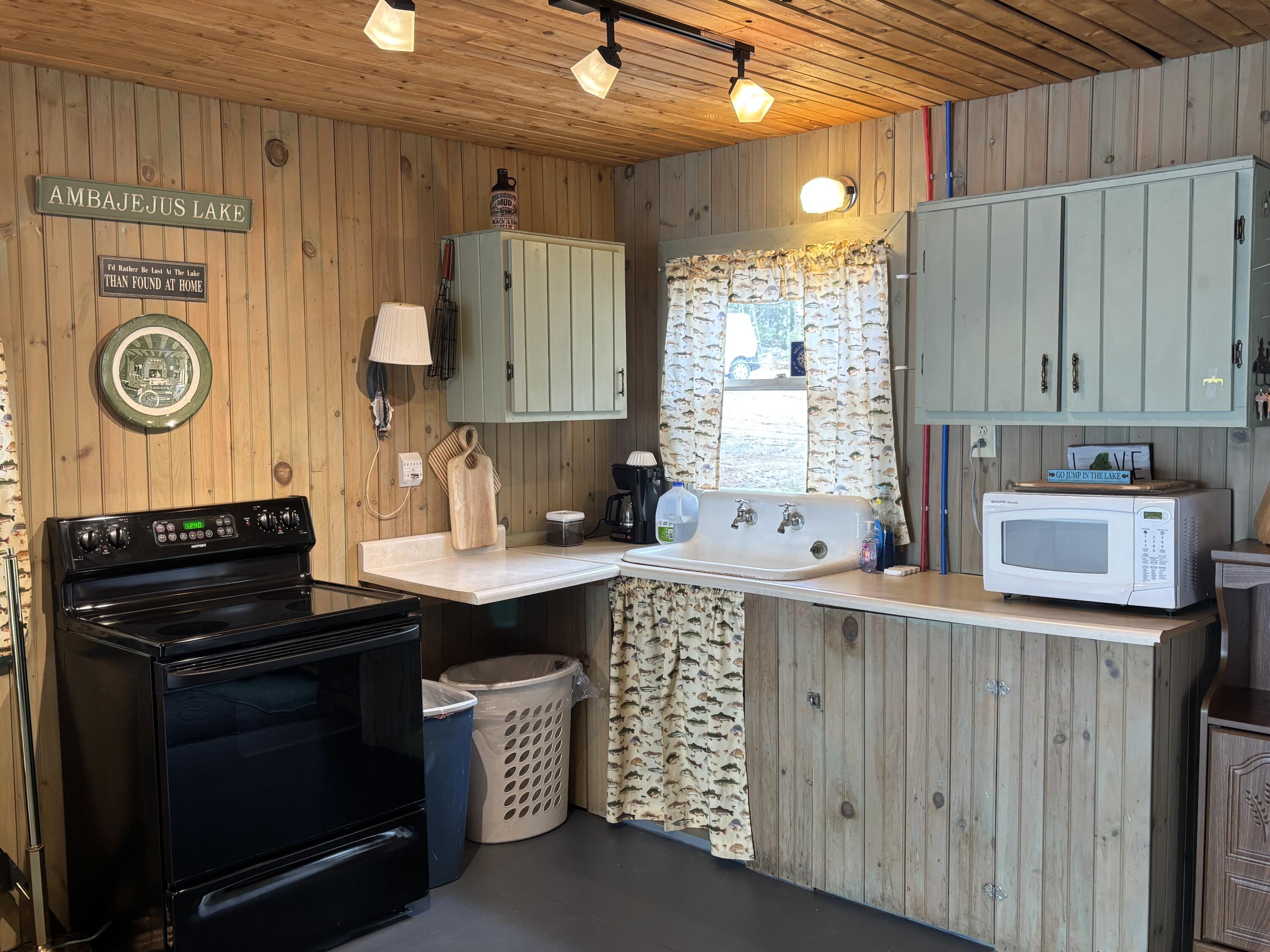 515 Rock Ridge Road Aka Fr17 Road T1 R9 Wels ME 04462